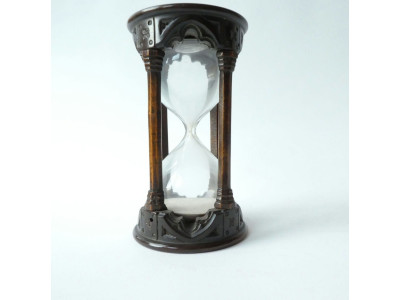 ANTIQUE NEO-GOTHIC HOURGLASS