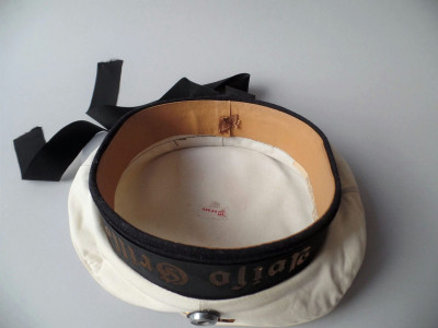 WHITE CREW CAP OF THE AVISO GRILLE