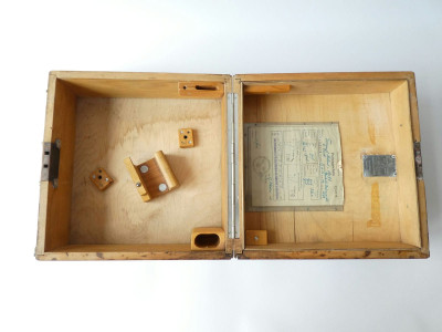 WW2. KRIEGSMARINE SEXTANT BY PLATH HAMBURG 1940	