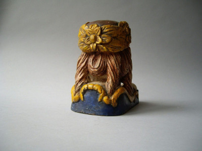18TH CENTURY TILLER HEAD