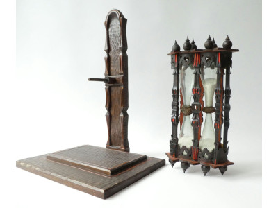 MUSEAL 17TH CENTURY HOURGLASS