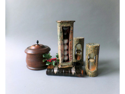 VENETIAN HOURGLASS IN PAPER MACHE EARLY 18TH CENTURY