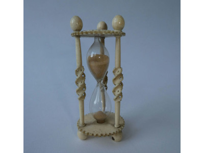 FRENCH PRISONER OF WAR BONE SANDGLASS