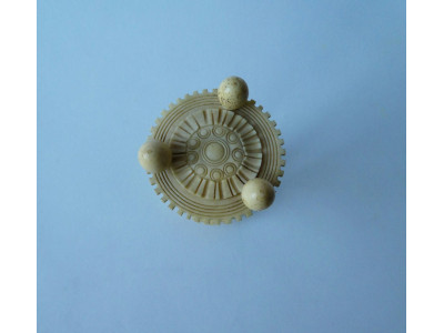 FRENCH PRISONER OF WAR BONE SANDGLASS
