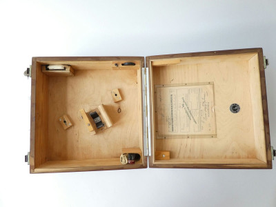 WW2. KRIEGSMARINE SEXTANT BY PLATH HAMBURG 1943