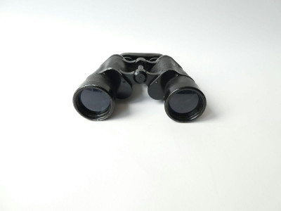 WW 2. KRIEGSMARINE BINOCULARS BY CARL ZEISS IN LEATHER BAG